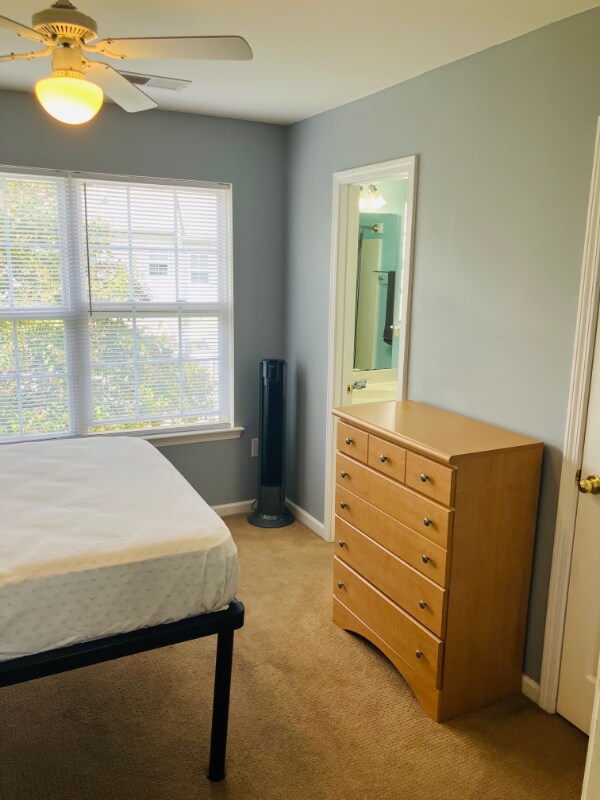 Building Photo - 118 University Village Dr