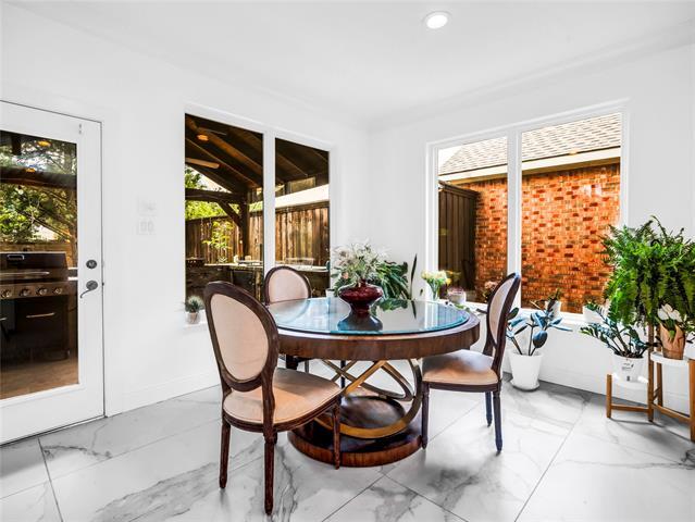 Building Photo - 2117 White Rock Ln