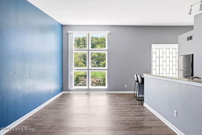 Building Photo - 2745 Grinstead Dr
