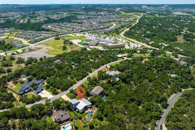 Building Photo - 3610 Crosswind Dr