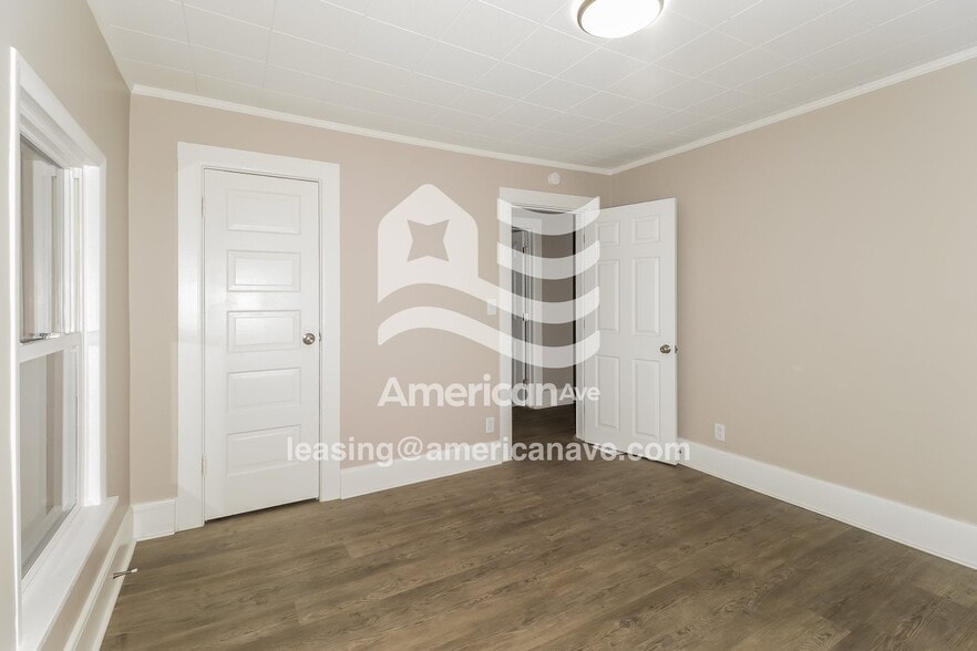 Building Photo - 829 E Dayton St