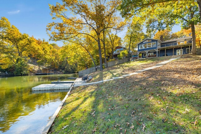 Building Photo - 38 Swanage Dr