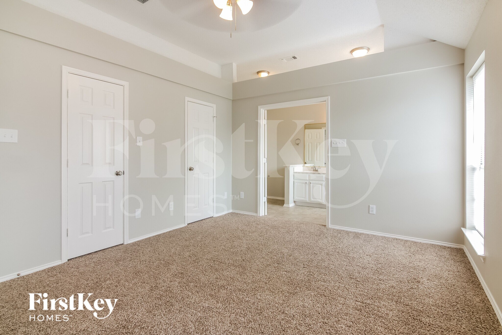 Building Photo - 903 Hillwood Ct