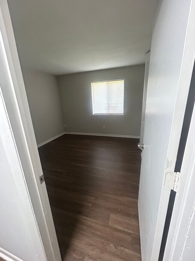 Building Photo - 306 Orchard Trace Ln