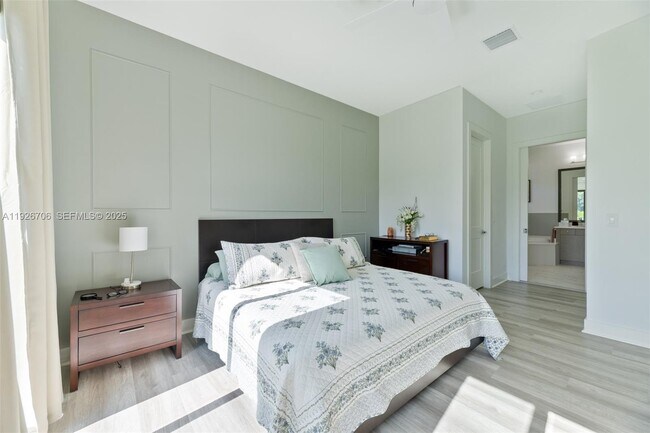 Building Photo - 3098 Gin Berry Way