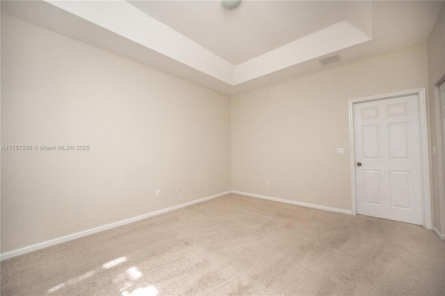 Building Photo - 445 NE 21st Ave