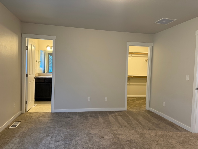 Building Photo - 5723 W Albany Pl