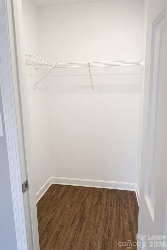 Building Photo - 211 Kingville Dr