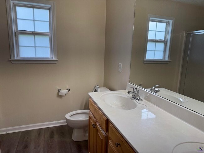 Building Photo - 109 Candy Ln