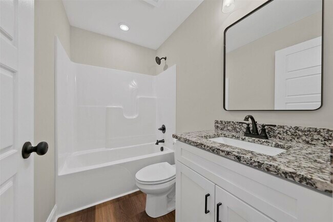 Building Photo - 716 Sheldrake Ln