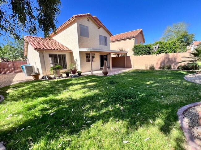Building Photo - Ahwatukee Charmer!