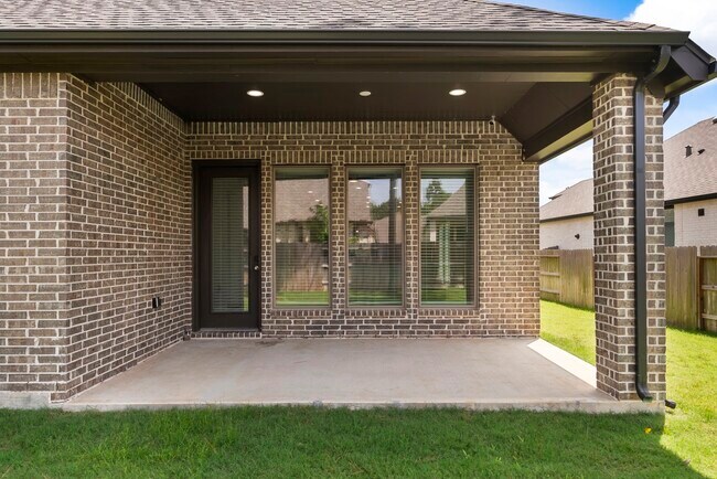 Building Photo - 17192 Wild Robin Ln