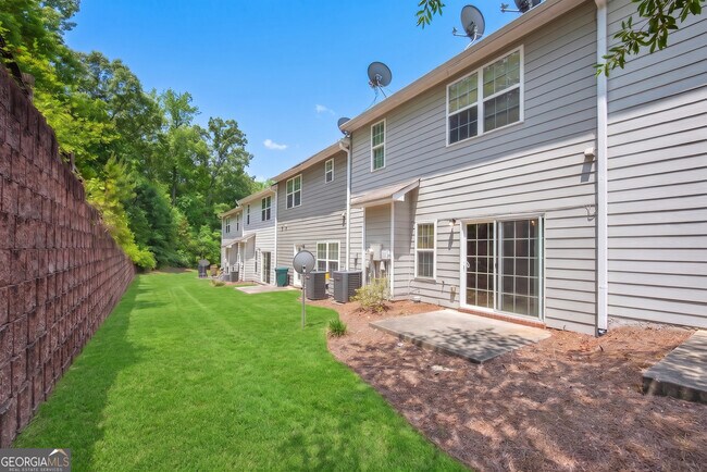 Building Photo - 3194 Cedar Glade Ln NE