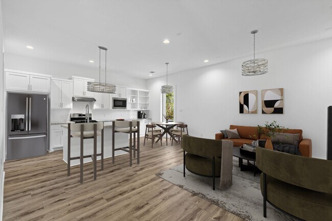 Building Photo - 5610 Savyon Dr