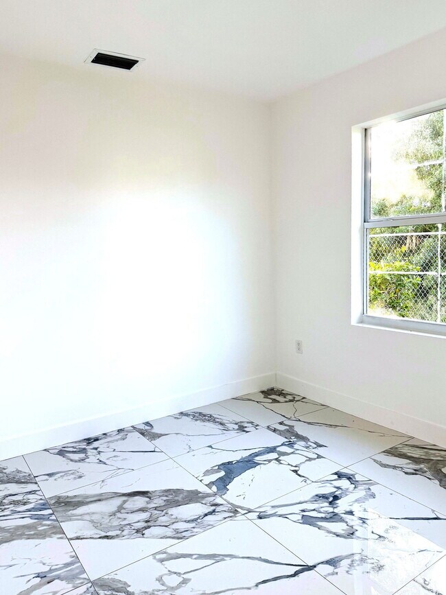 Building Photo - 11870 SW 220th St