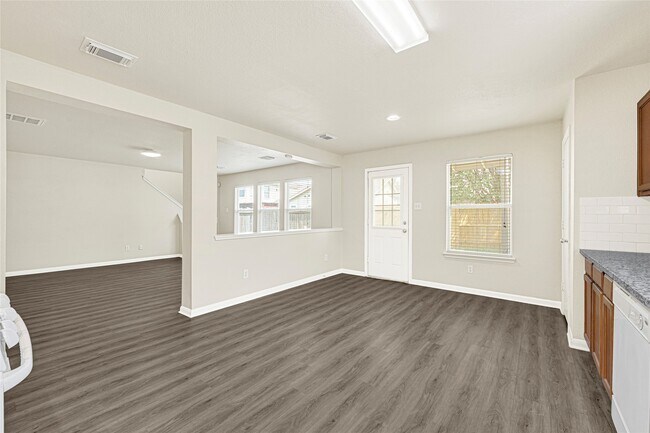 Building Photo - 29402 Legends Stone Dr