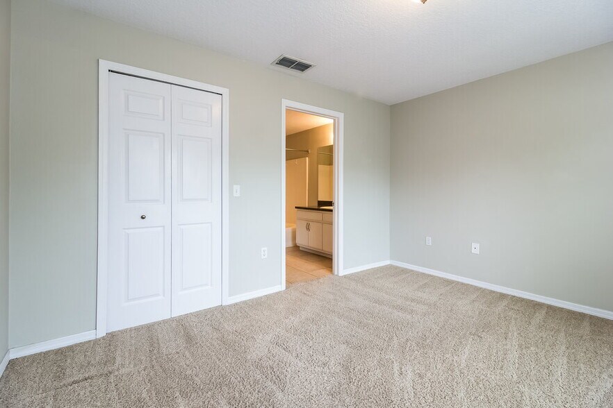 Building Photo - 3355 Kelsey Ln