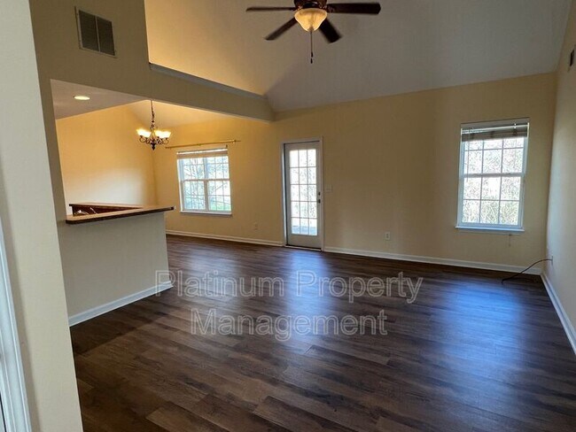 Building Photo - 279 Wahsega Way