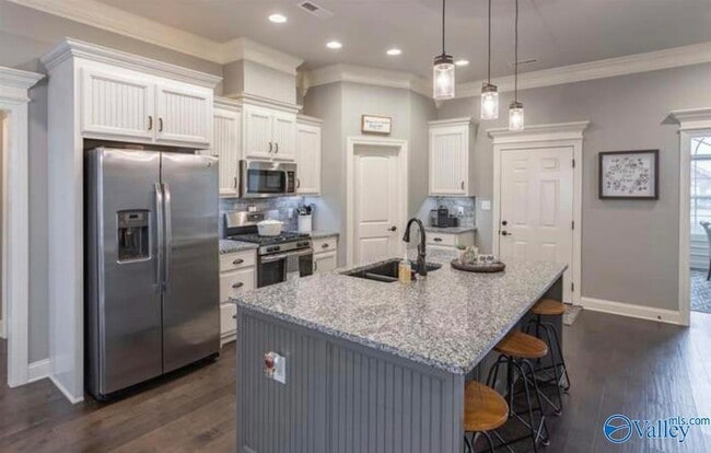 Building Photo - 13622 Arbor Ridge