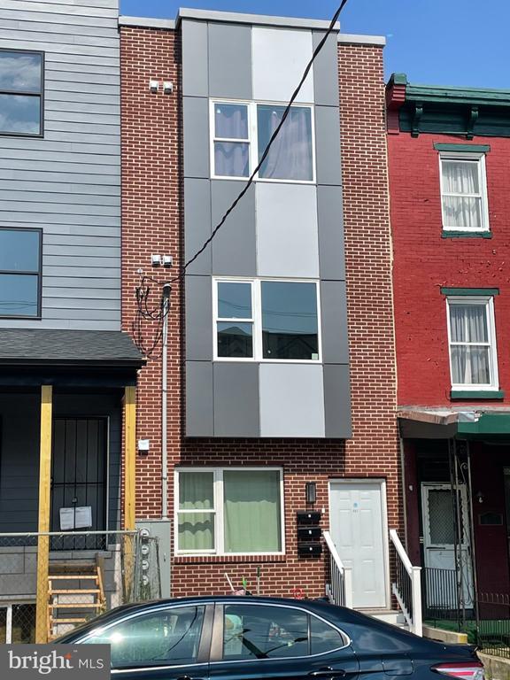 Building Photo - 667 N 39th St