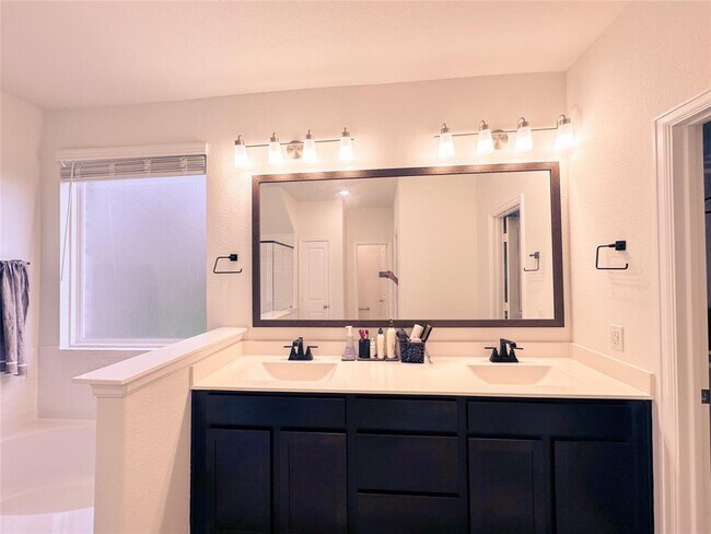 Building Photo - 10727 Amador Peak Dr