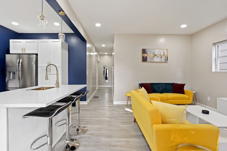 Building Photo - 1523 S East St