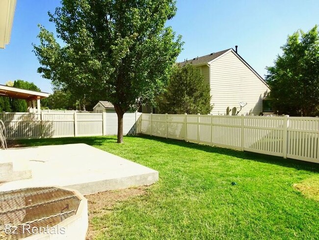 Building Photo - Beautiful Arvada 3 Bedroom, 3 bath 2-Story...