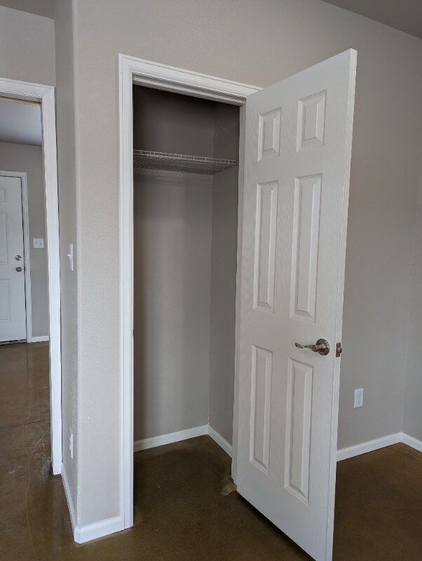 Building Photo - 651 S Union St