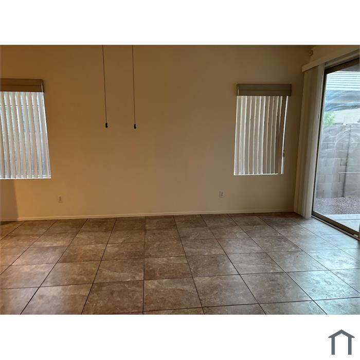 Building Photo - 9130 W Monte Vista Rd