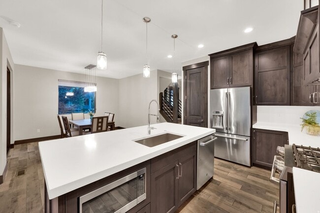 Building Photo - 6357 E 820 S