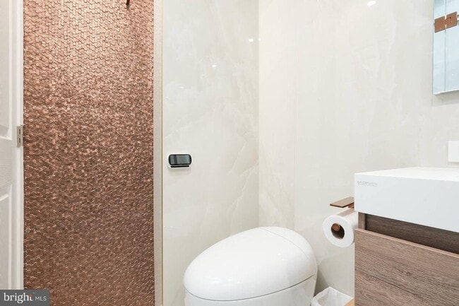 Building Photo - 3332 Dent Pl NW