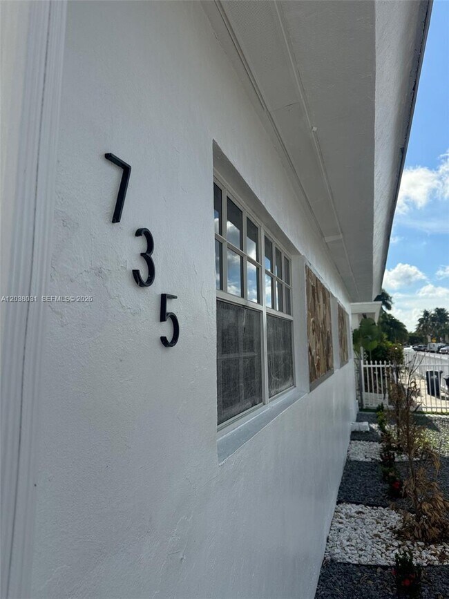 Building Photo - 735 83rd St