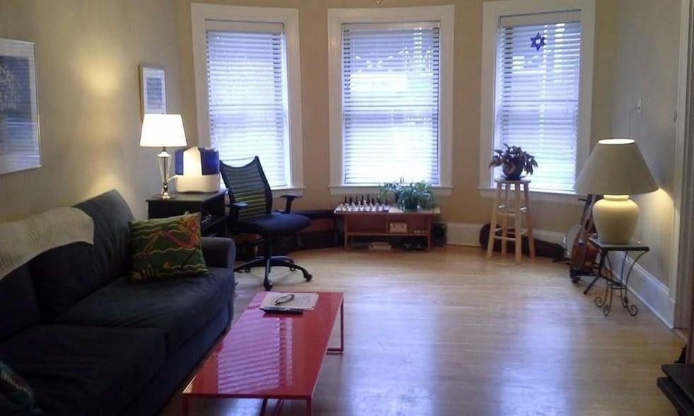 Building Photo - 180 High St