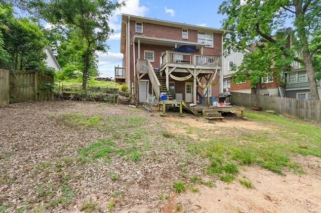 Building Photo - 1414 Caplewood Dr