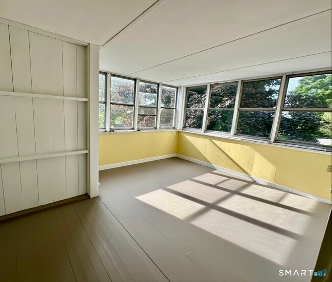 Building Photo - 15 Prospect St