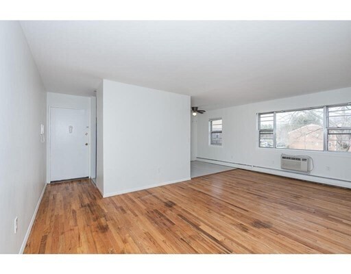 Building Photo - 23 Regency Park Dr