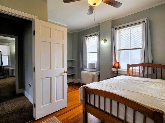 Building Photo - 10 Braman St