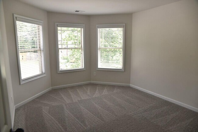 Building Photo - 1365 Slate Bend Dr