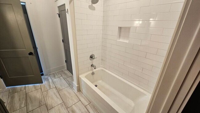 Building Photo - 1507 Porter Rd