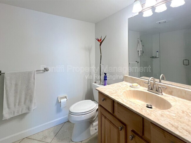 Building Photo - 2711 First Street