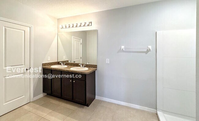Building Photo - 5006 Willow Breeze Wy