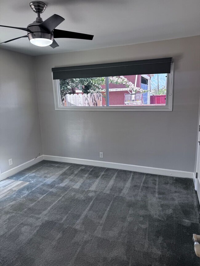 Building Photo - 2413-2415 Santa Ana Ave