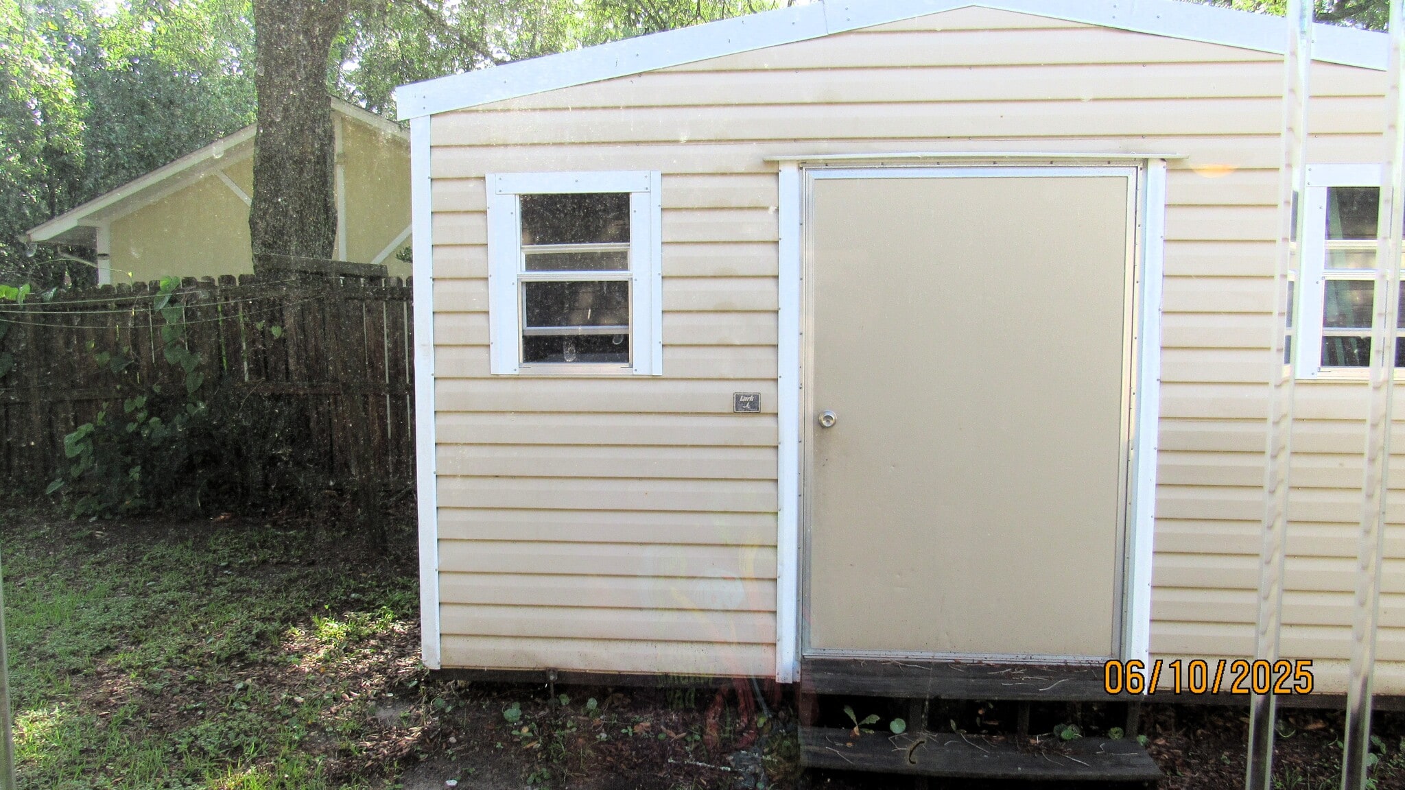 LAUNDRY ROOM W/ COIN WASHER/DRYER - 134 St John Ave