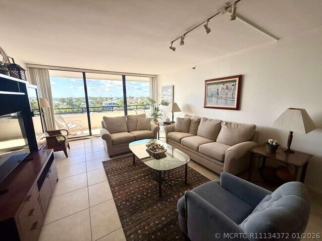 Building Photo - 3555 S Ocean Blvd