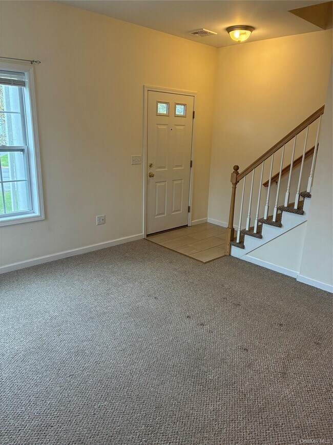Building Photo - 2410 NY-82