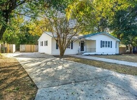 Building Photo - 5105 Palmetto Ln