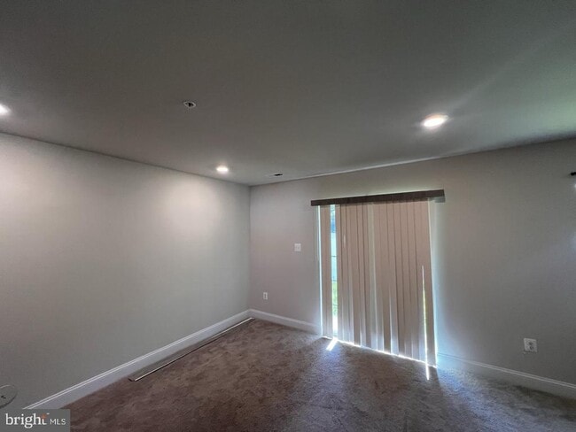 Building Photo - 23788 Myrtle Glen Way