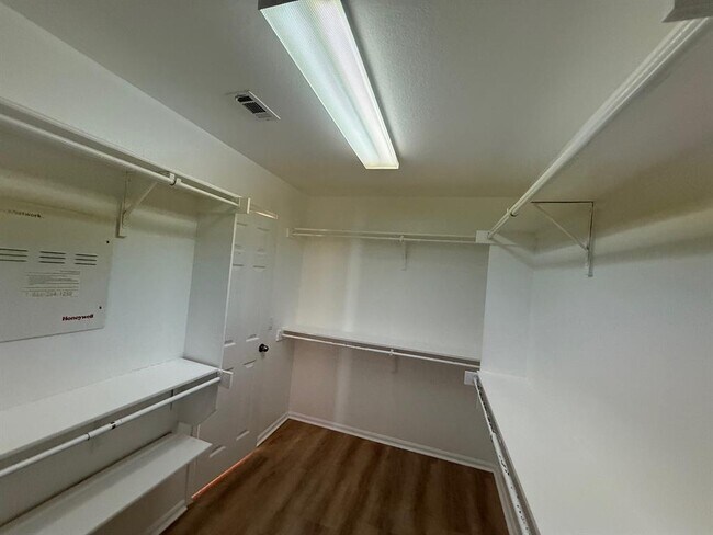 Building Photo - 155 Hoot Owl Ln S