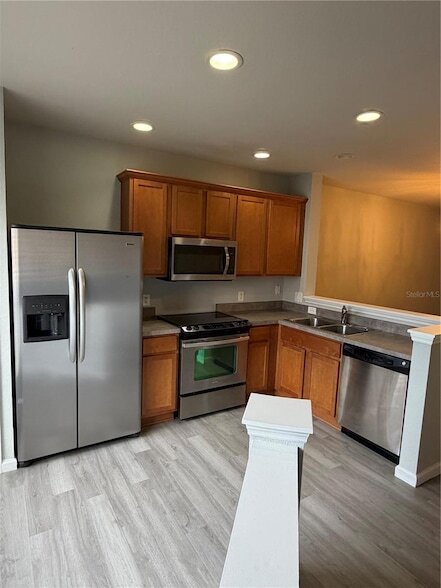 Building Photo - 4895 SW 45th St