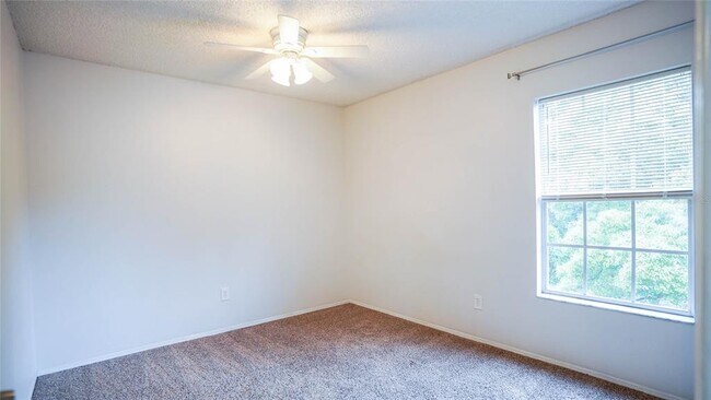 Building Photo - 4501 Bridgeton Ln